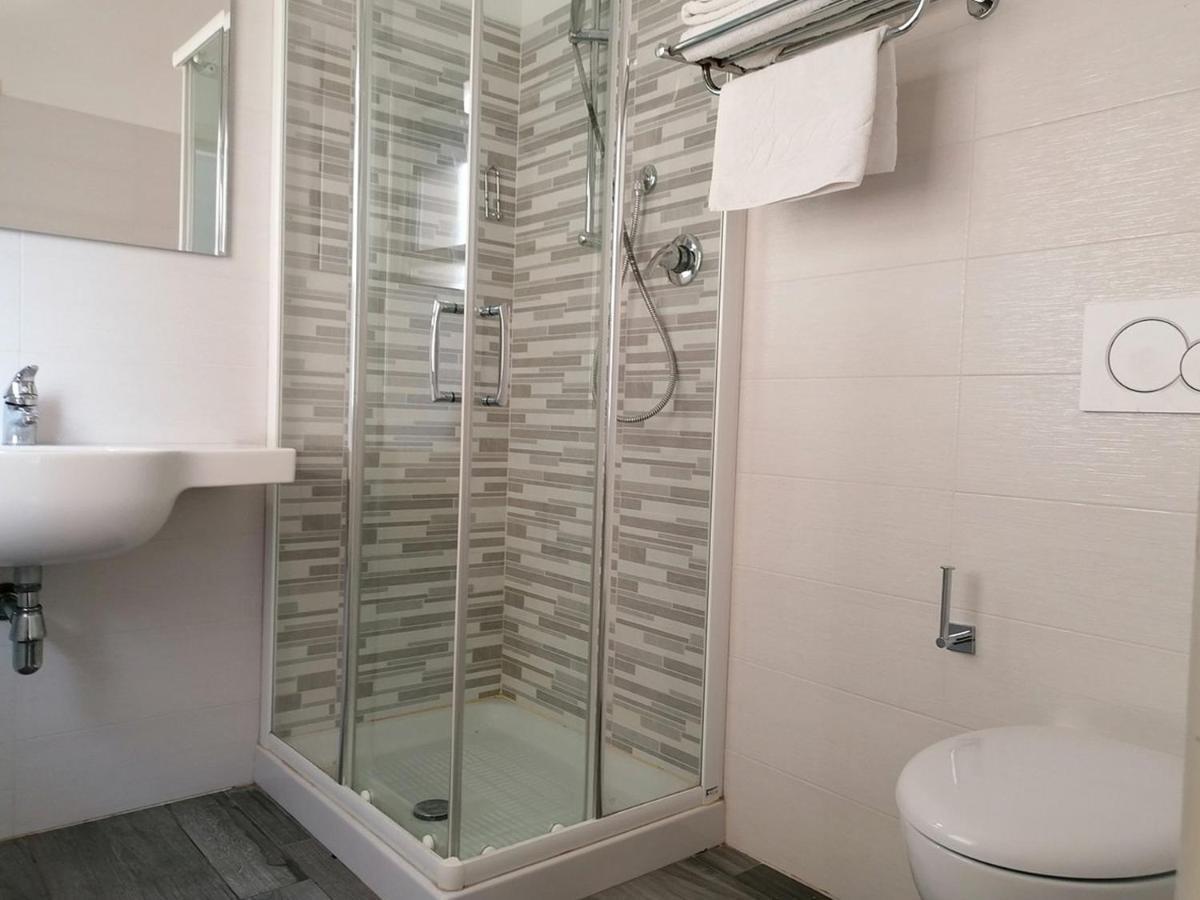 Bi Hotel 3*