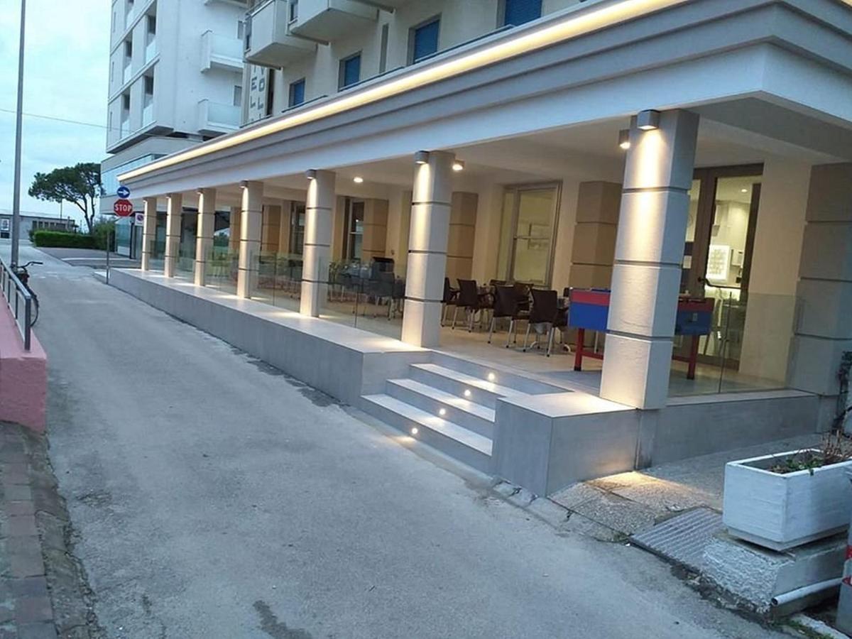 Bi Hotel
