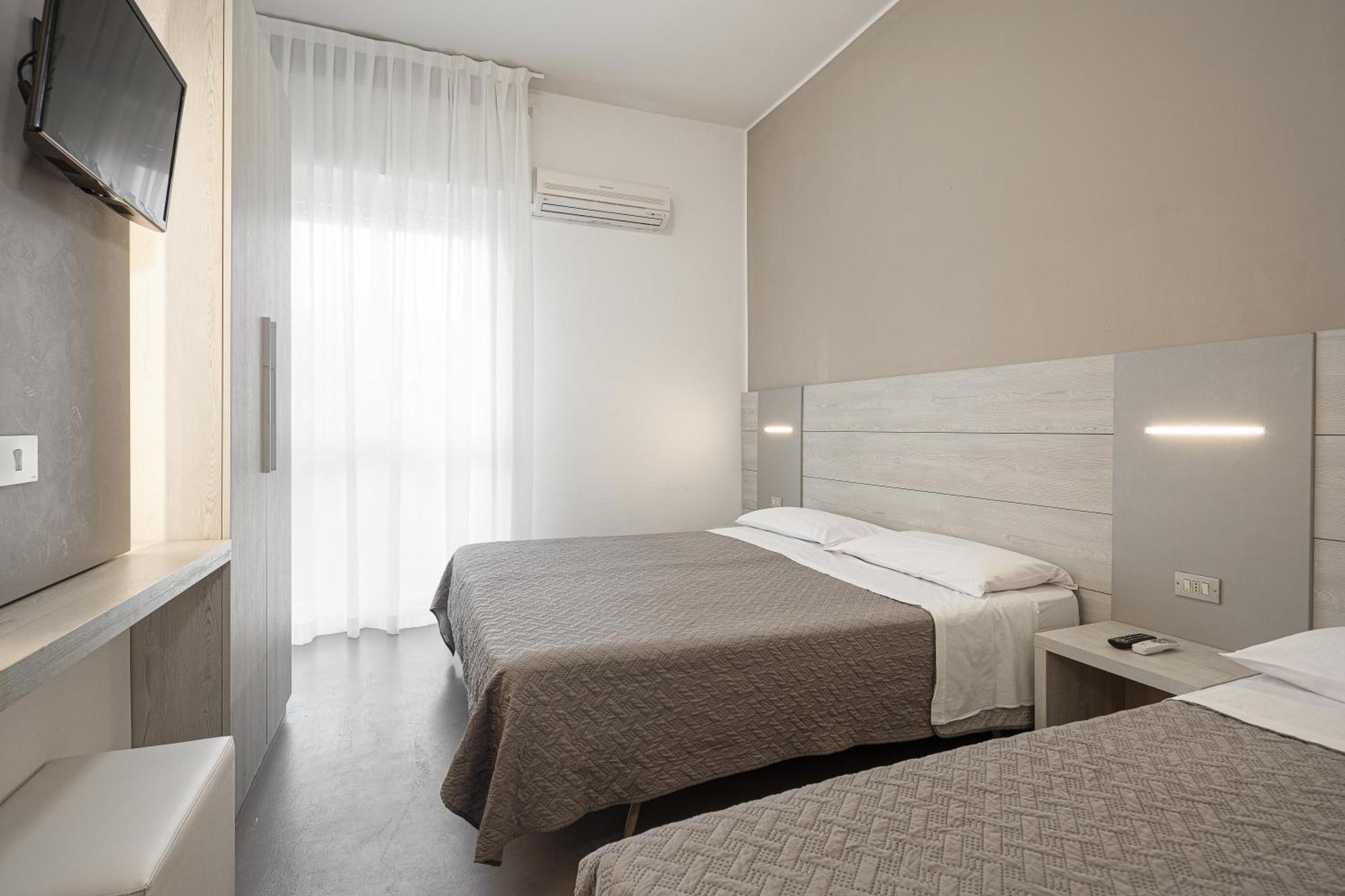 Hotel Bi Hotel 3*