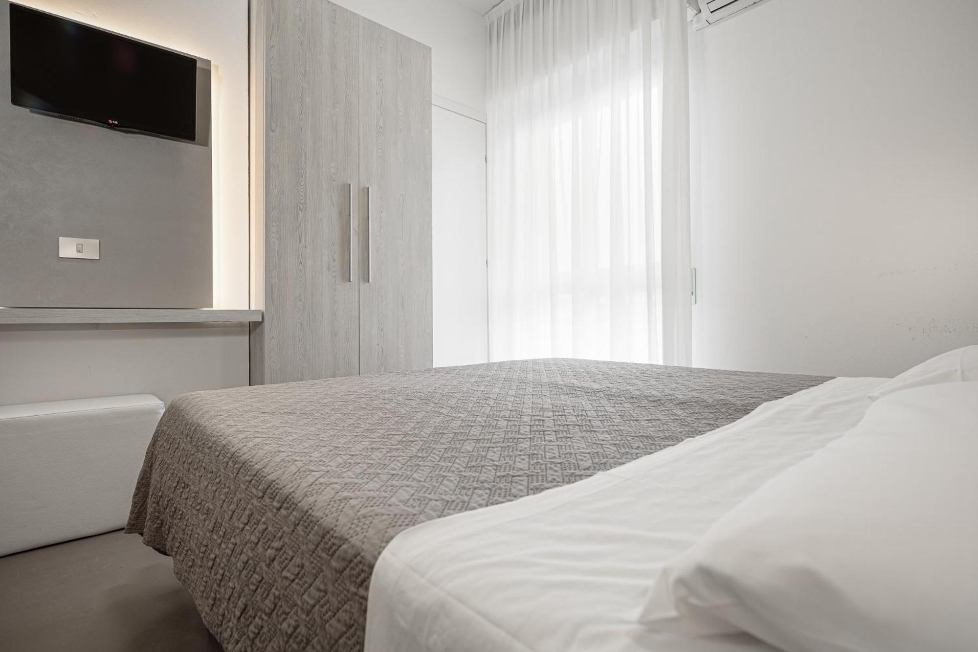 Bi Hotel Hotel