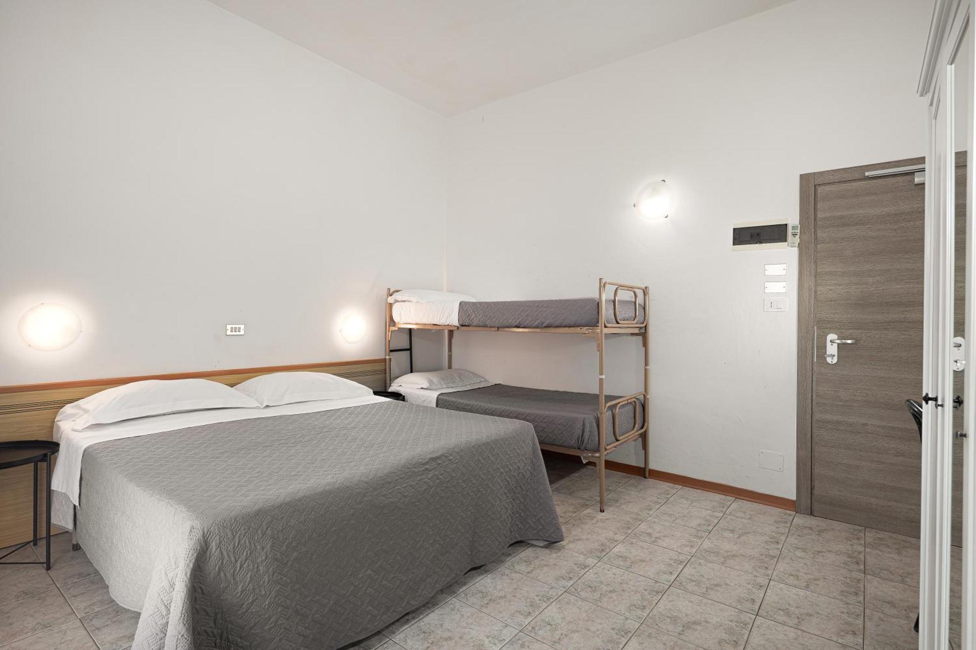 Bi Hotel Hotel 3*