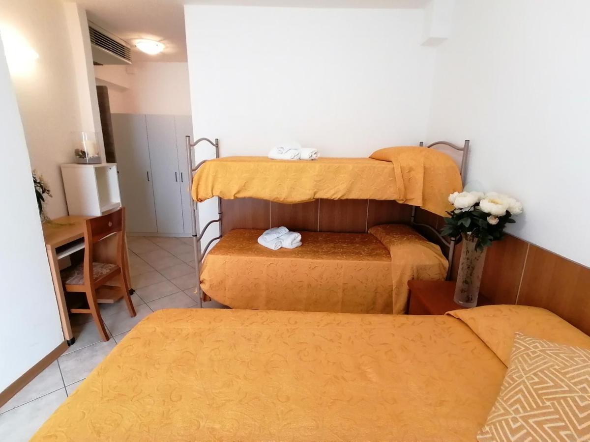 Bi Hotel